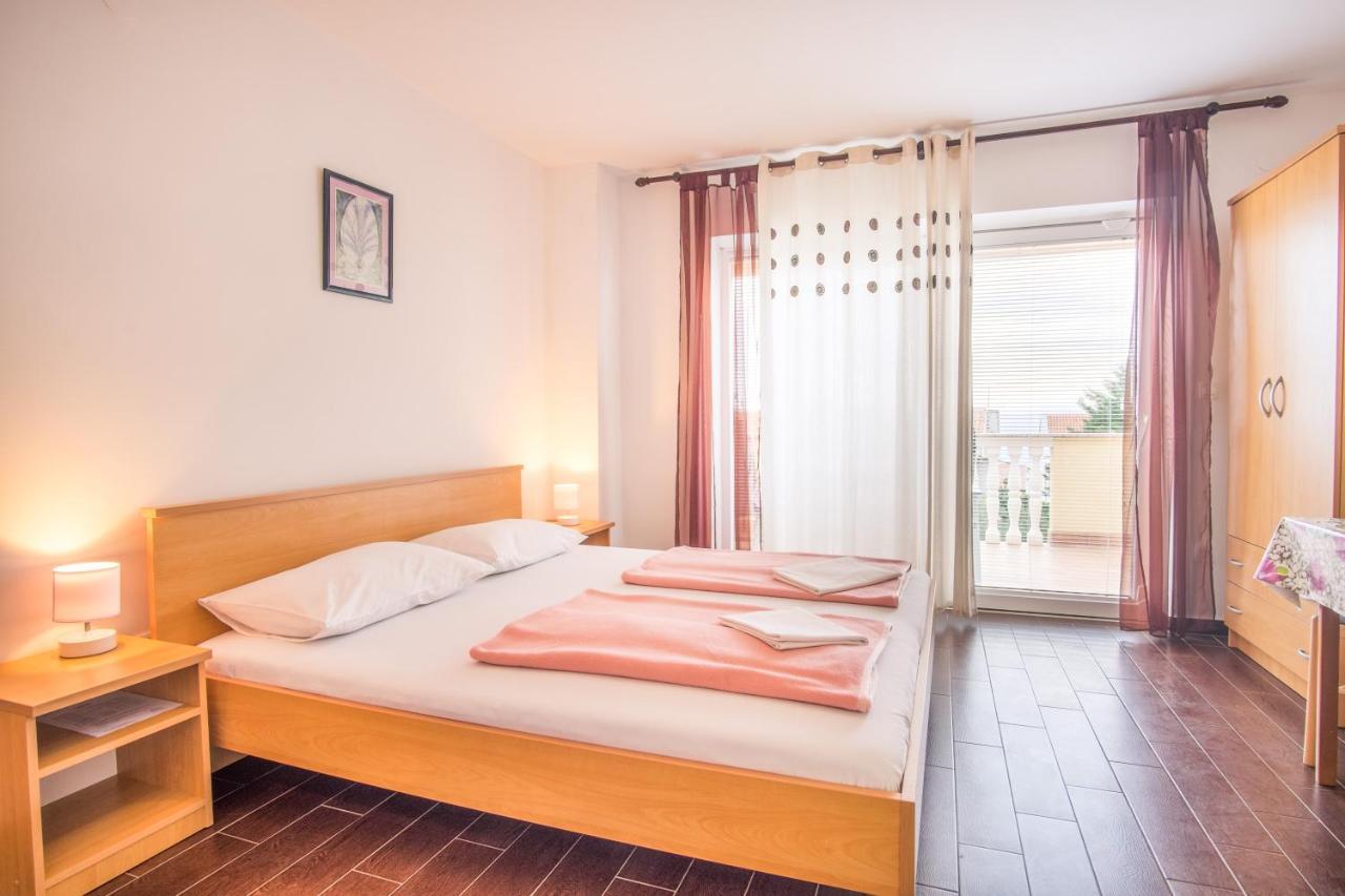 Apartments Bogdanic Krk I คิร์ก ภายนอก รูปภาพ