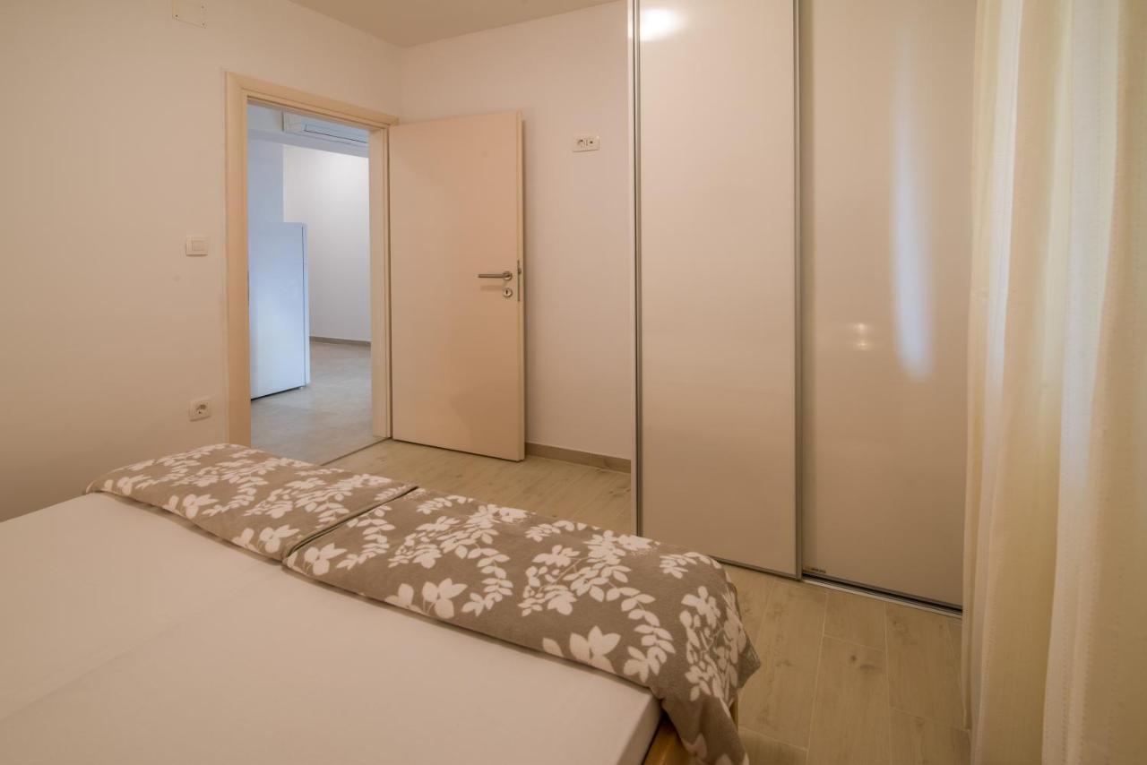 Apartments Bogdanic Krk I คิร์ก ภายนอก รูปภาพ