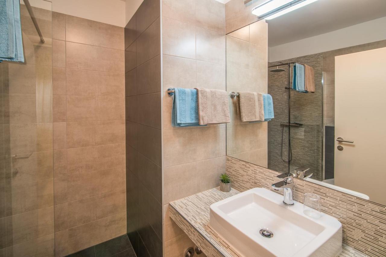 Apartments Bogdanic Krk I คิร์ก ภายนอก รูปภาพ